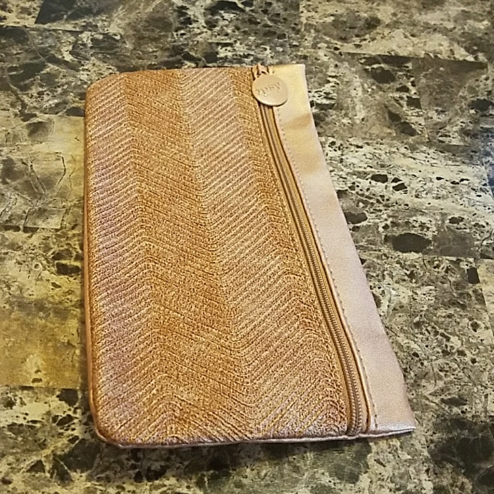 Make up bag - Picture 3 of 6